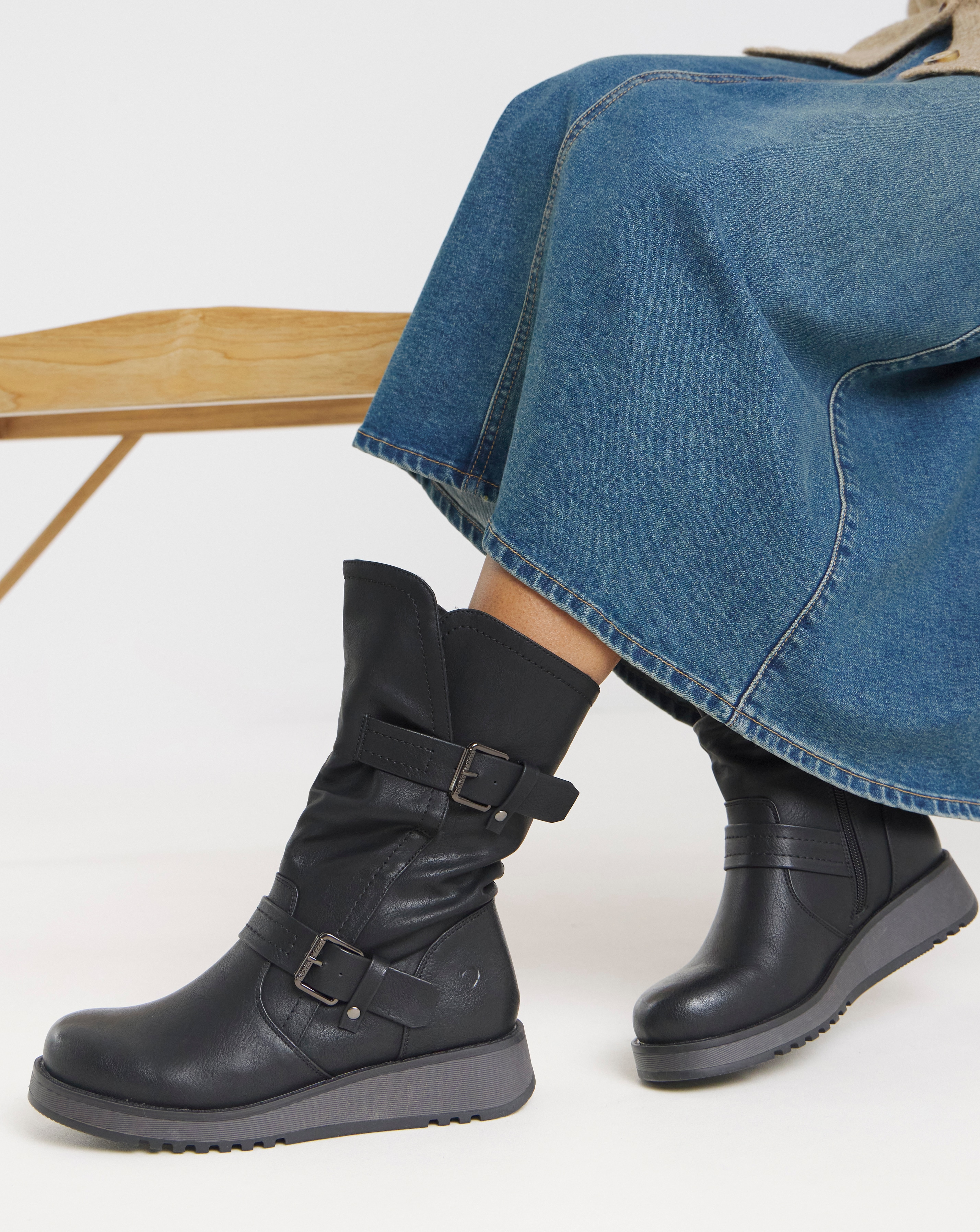 Heavenly Feet Hannah Boots Wide Fit