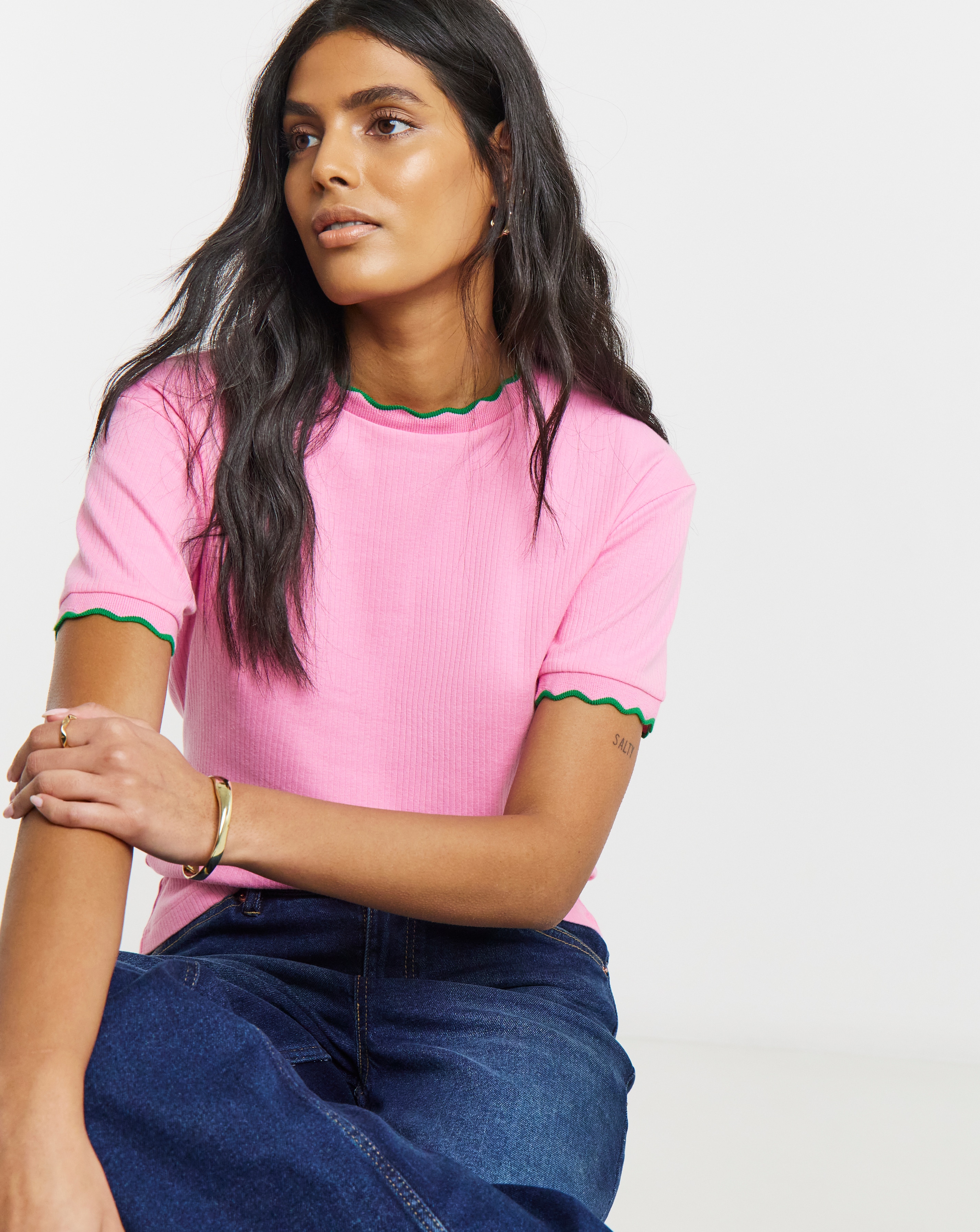 New In - Ribbed Scallop T-Shirt