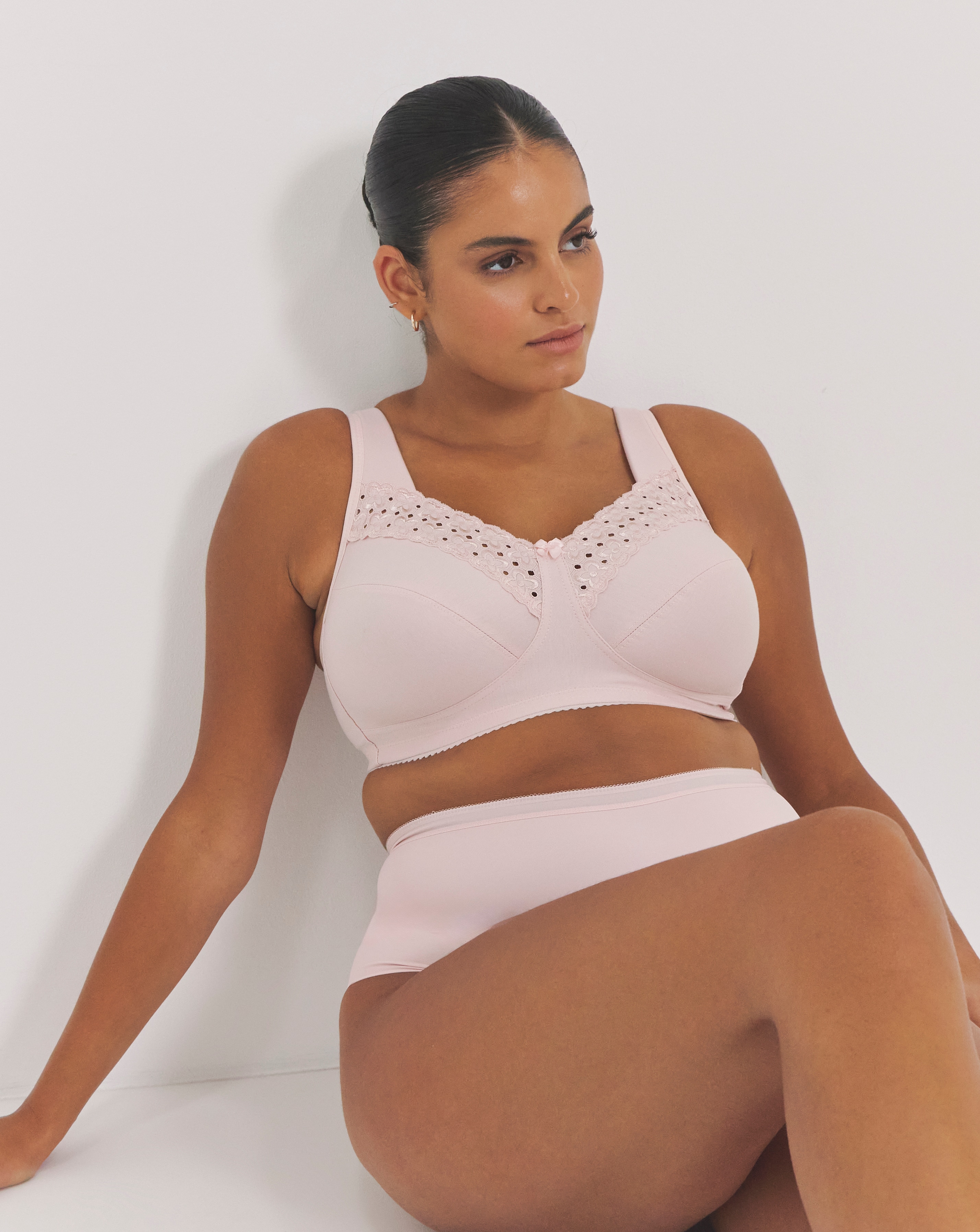 Miss Mary Broderie Anglaise Bra Pink