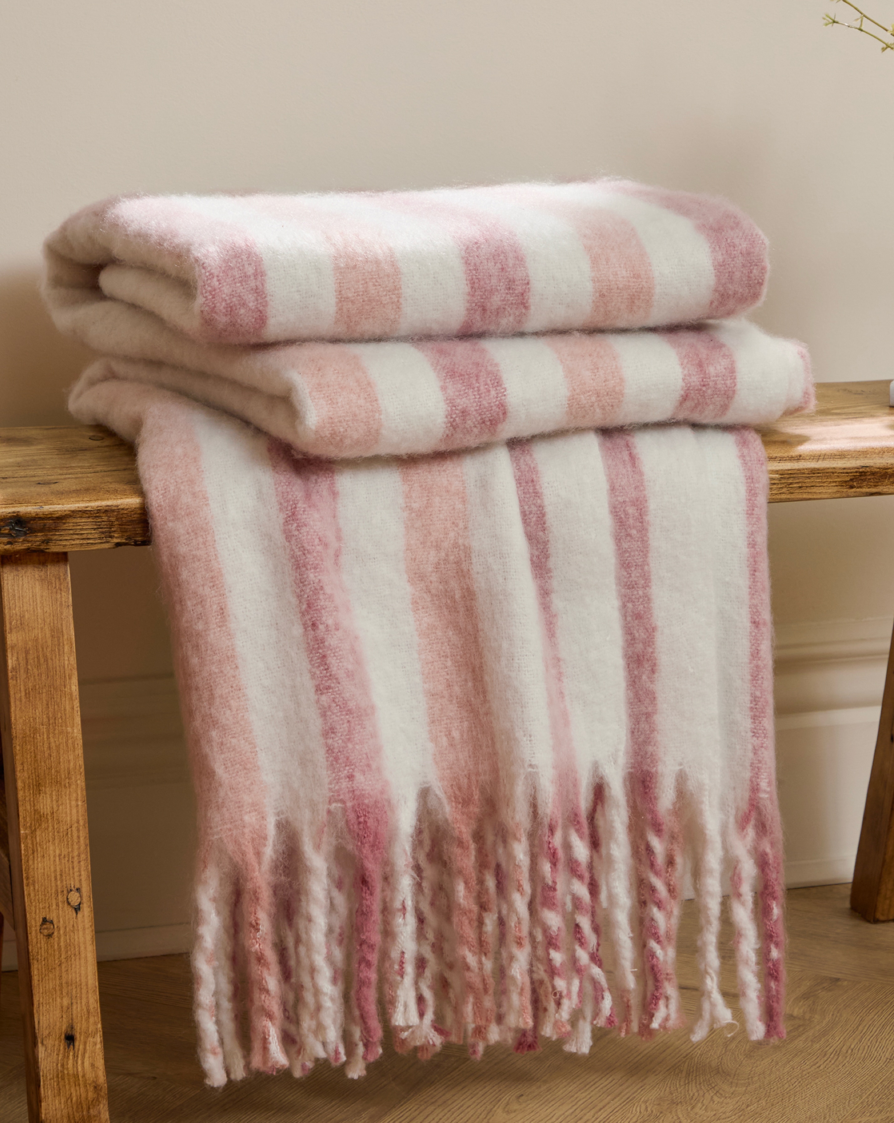 New In - Wylder Beechwood Throw