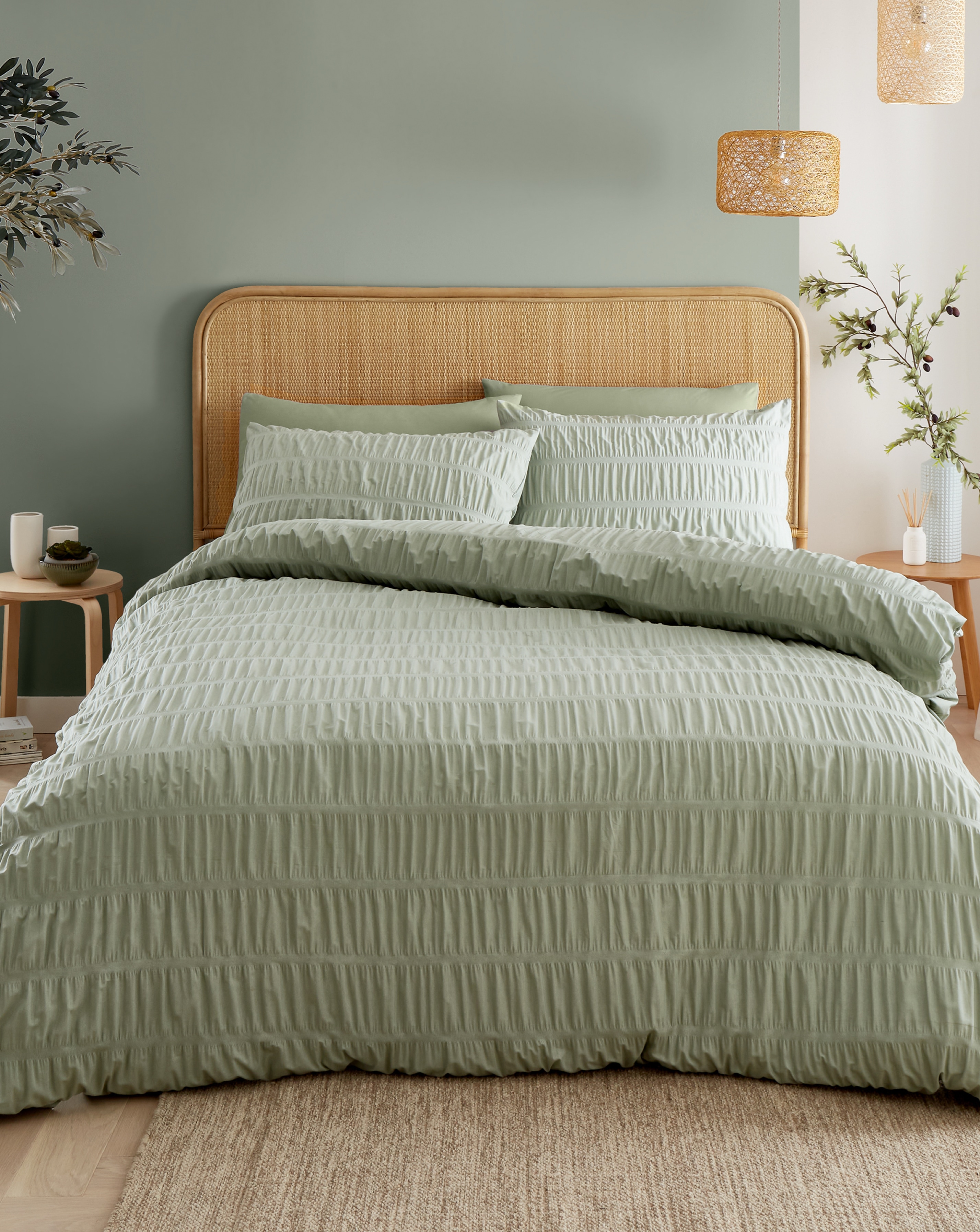 Catherine Lansfield Seersucker Duvet Set