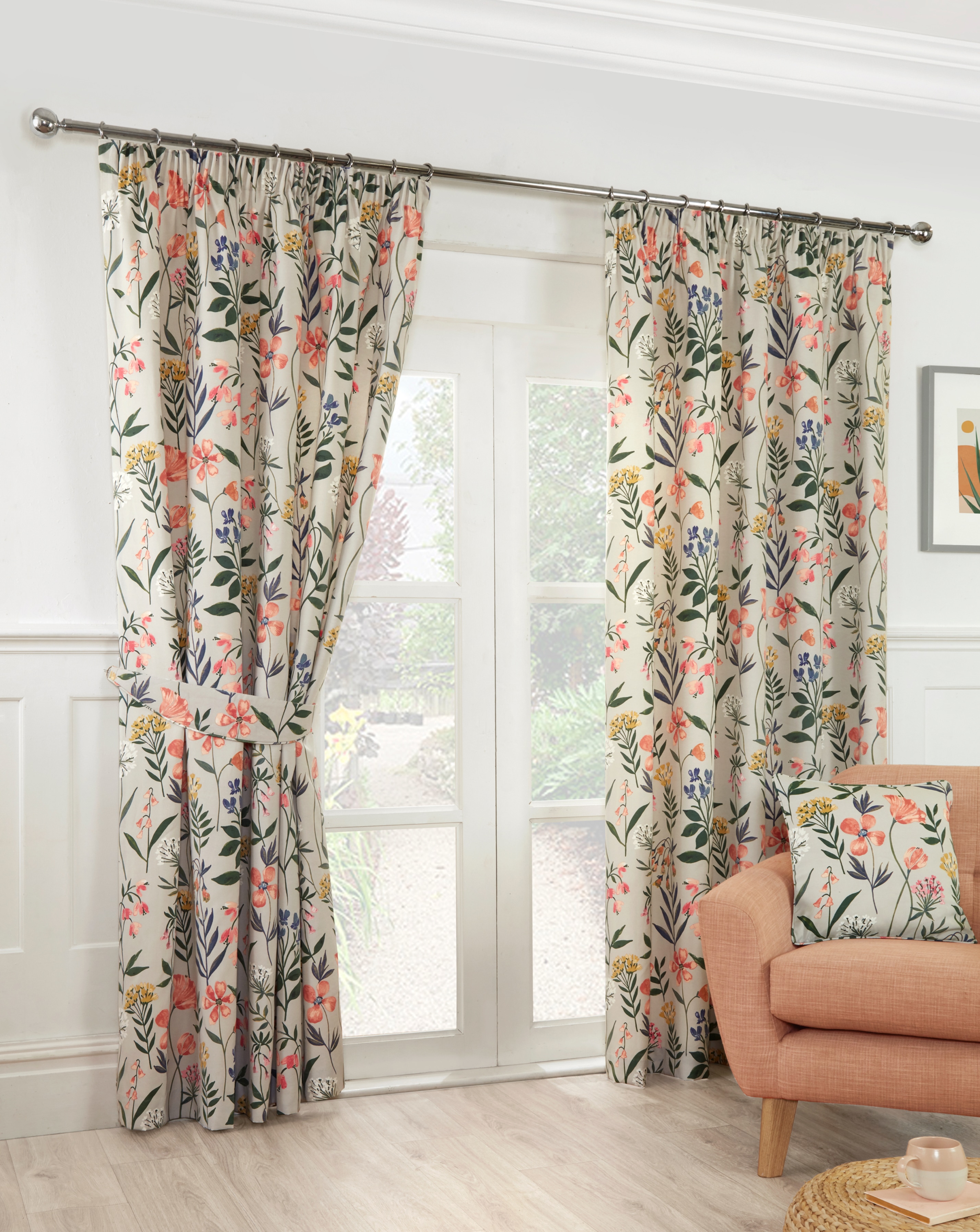 Sundour Meadow Pencil Pleat Curtains