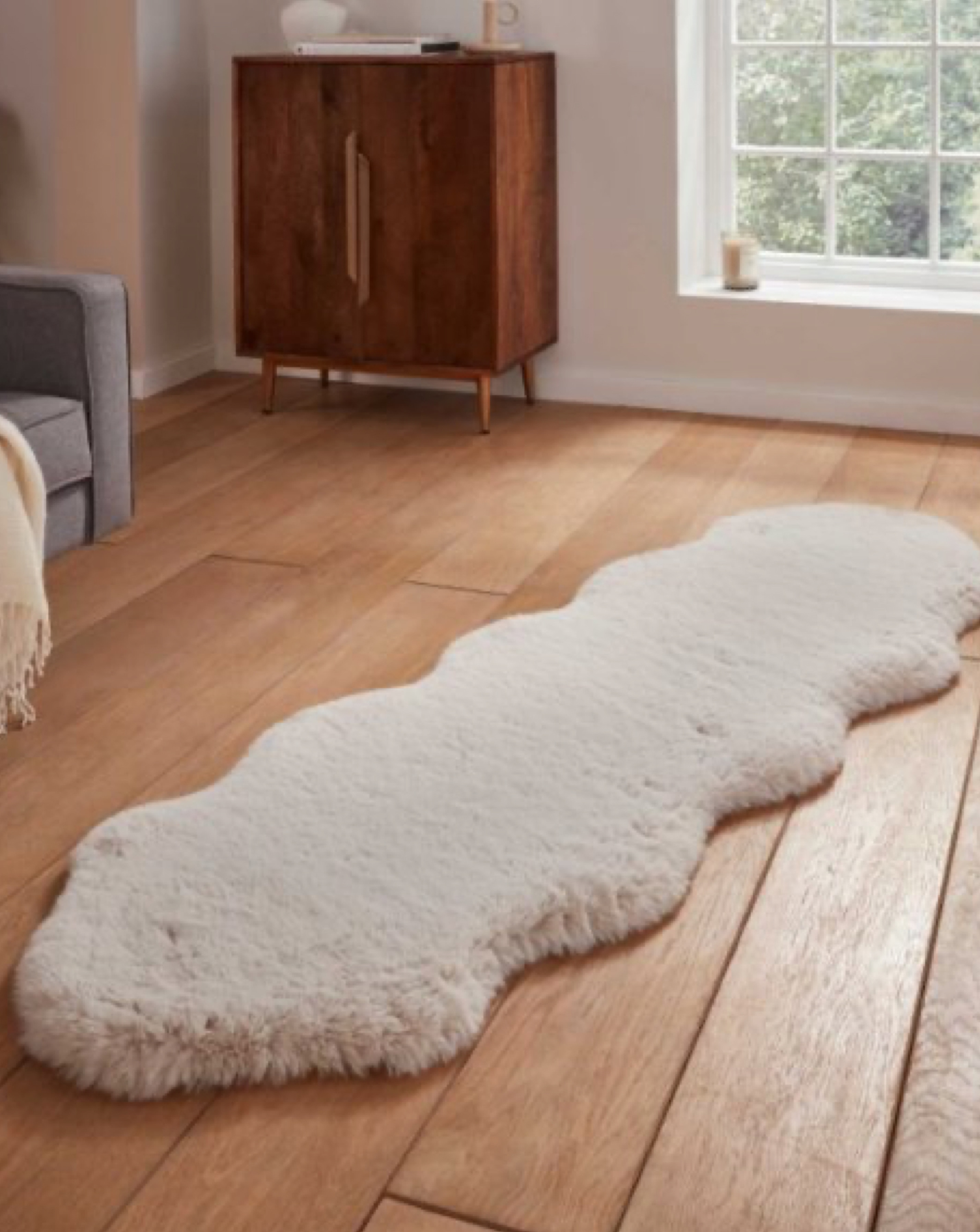 Supersoft Faux Fur Sheepskin Rug