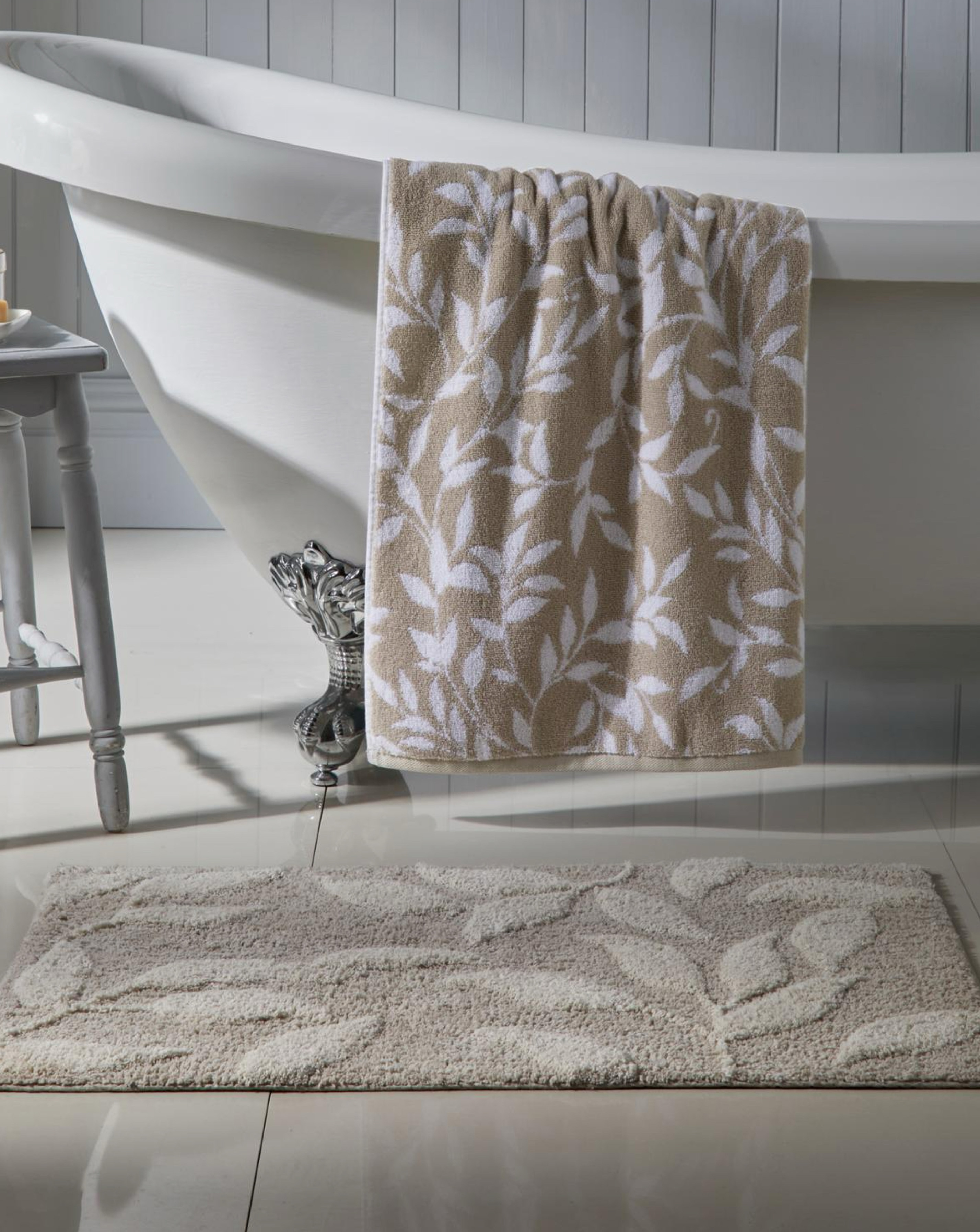 New In - Sandringham Bath Mat