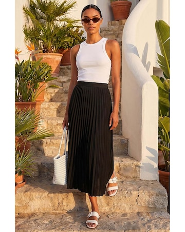 Roman Pleated Elastic Waist Maxi Skirt