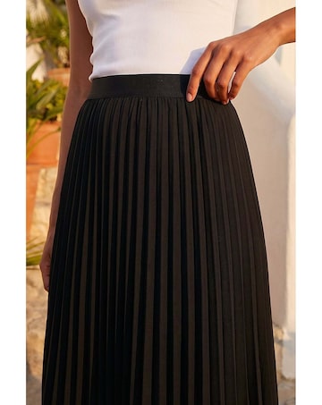 Roman Pleated Elastic Waist Maxi Skirt