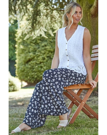 Roman Eyelet Detail Crinkle Blouse