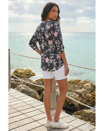 Roman Textured Floral Print V-Neck Shirt