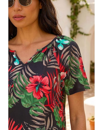 Roman Textured Floral Print V-Neck Top