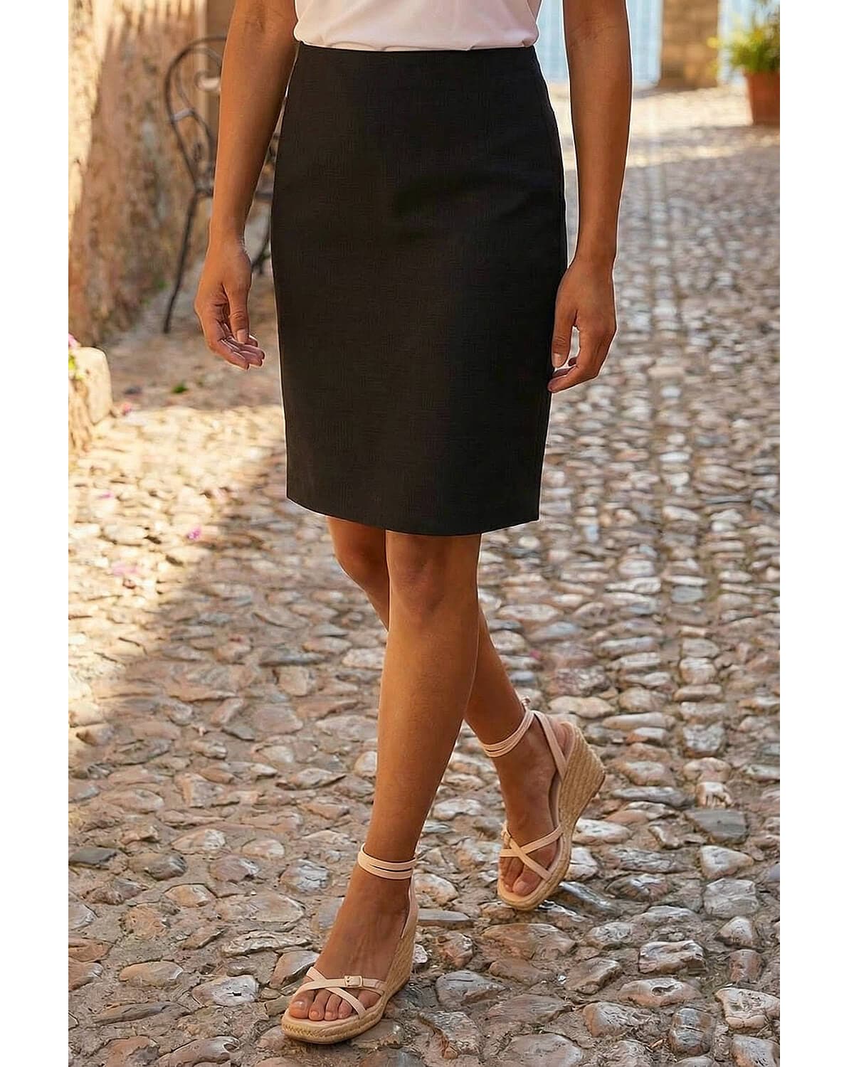 Roman Short Elastic Waist Jersey Skirt