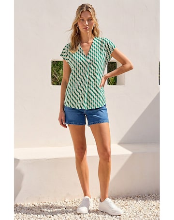 Roman Wave Stripe Print V-Neck Top