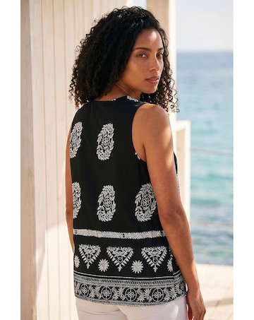 Roman Mono Border Print Vest