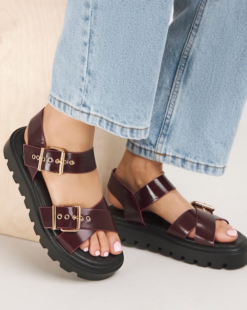 Two Part Buckle Chunky Sandal Ex Wide
