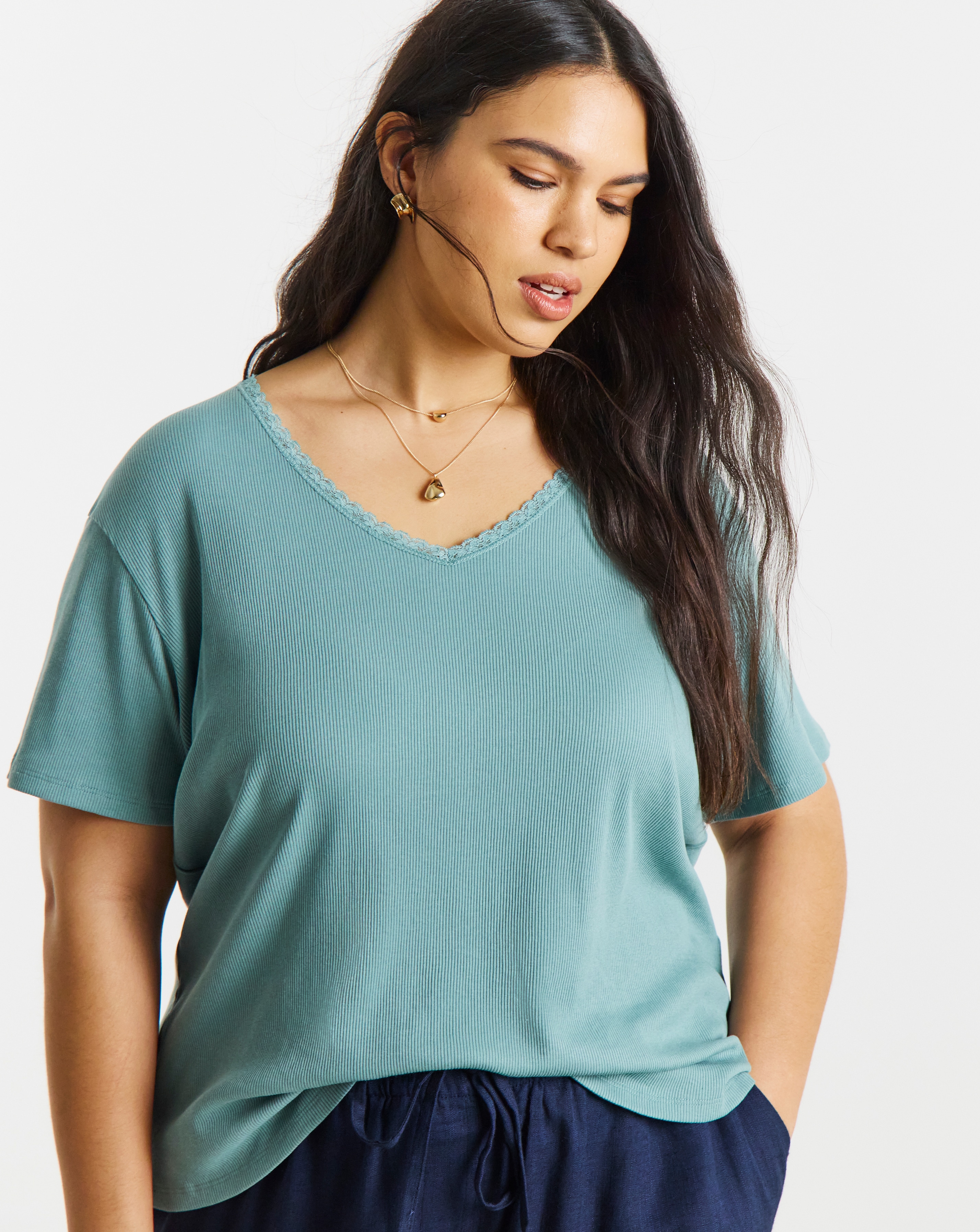 New In - Rib V Neck Lace Trim T-Shirt