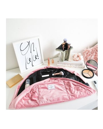 The Flat Lay Co. Drawstring Makeup Bag - Blush Pink