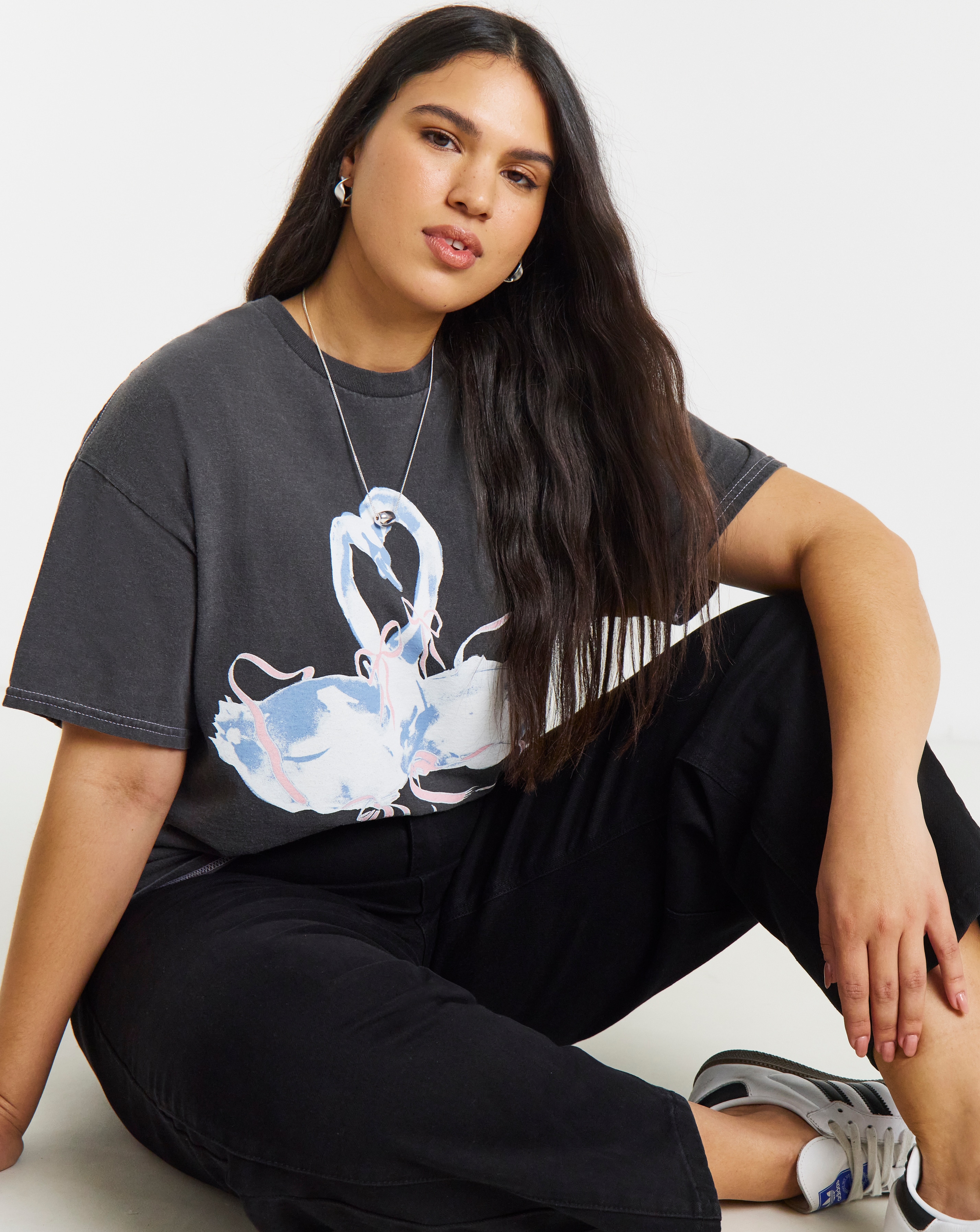 New In - Swan Graphic T-Shirt