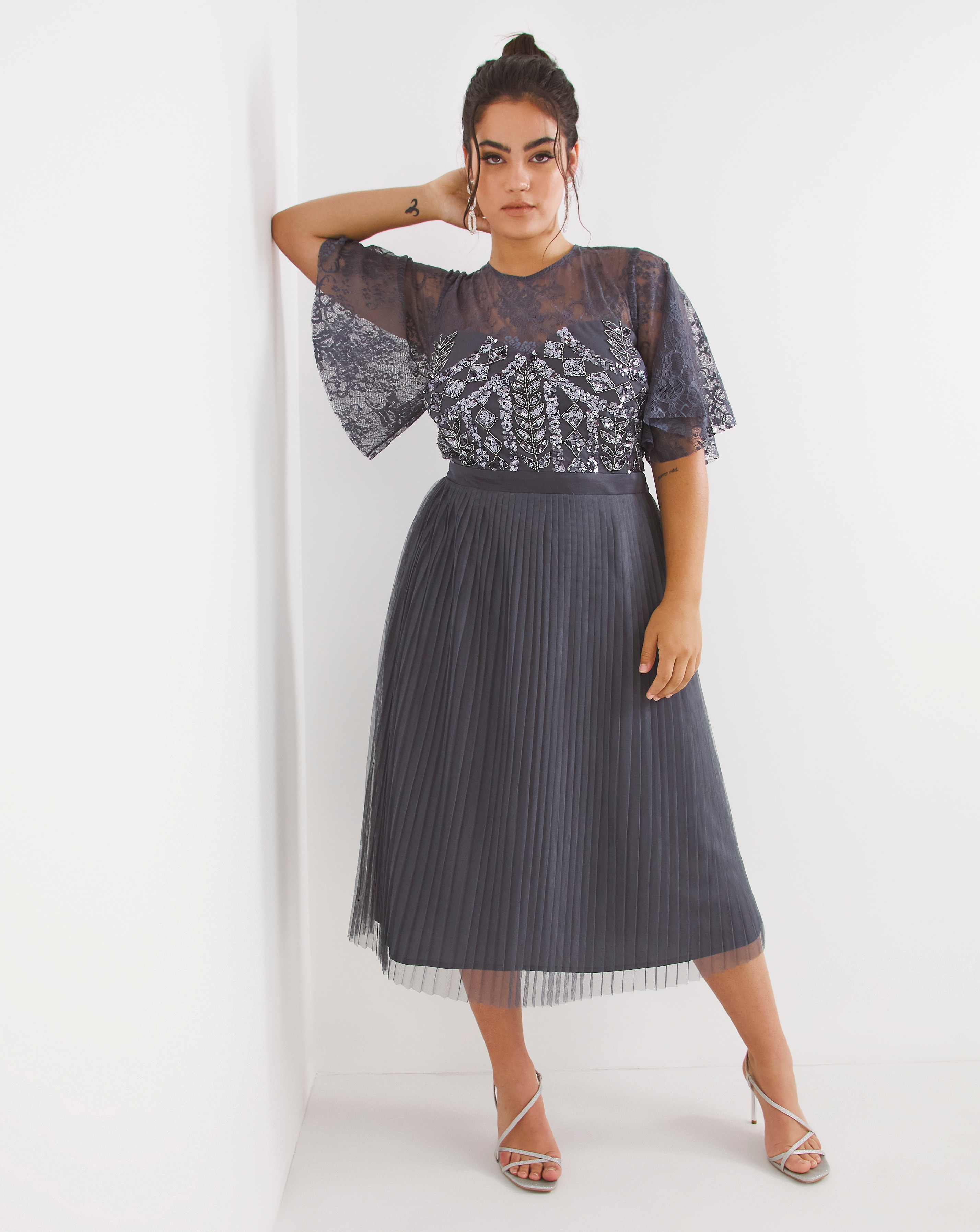 Maya Curve Sequin Embellished Lace Detail Tulle Midi Dress Simply Be