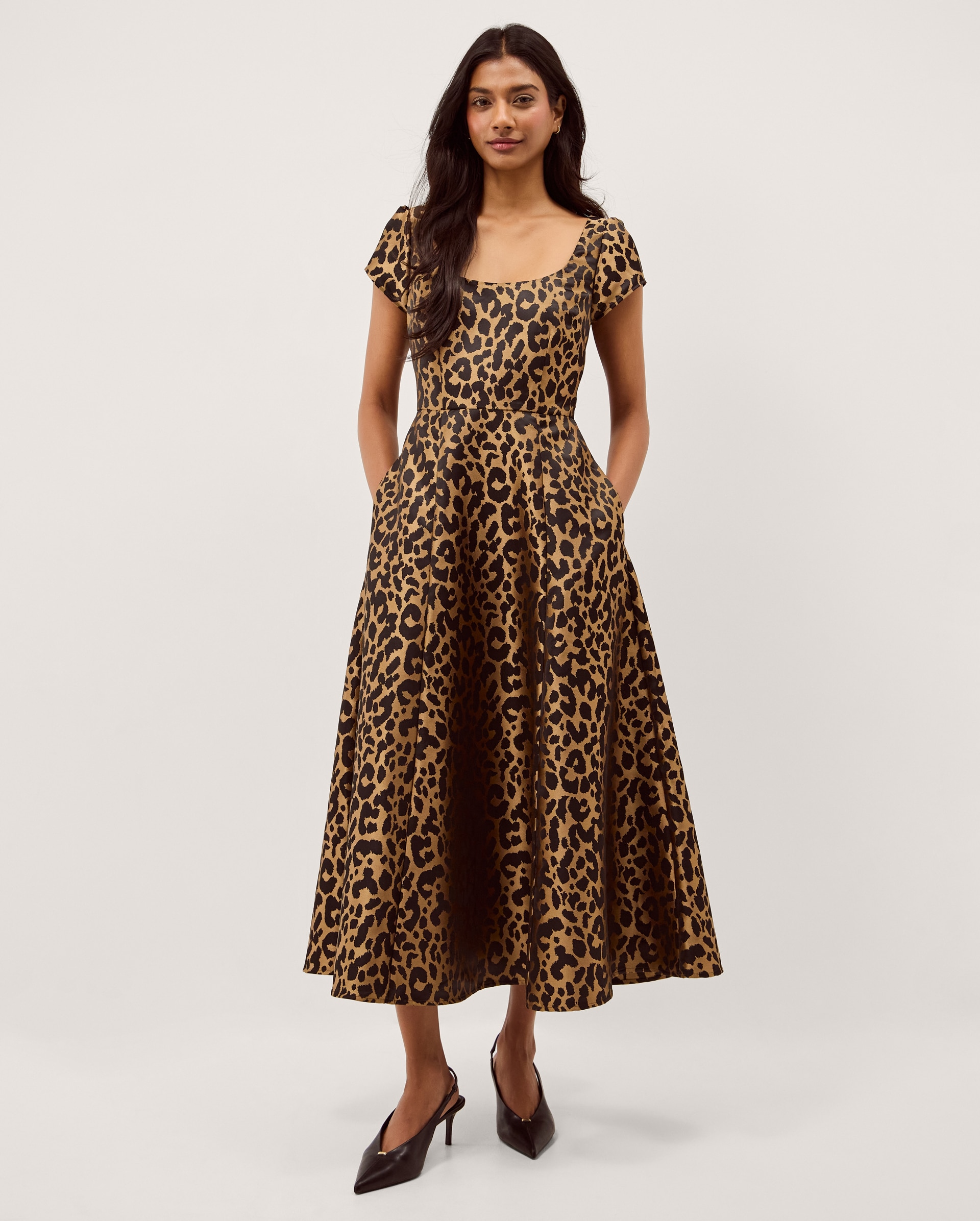 New In - Anna Leopard Print Midi Dress