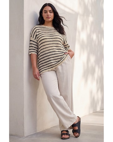 Roman Curve Scallop Hem Stripe Knit