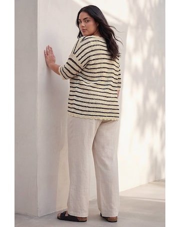 Roman Curve Scallop Hem Stripe Knit
