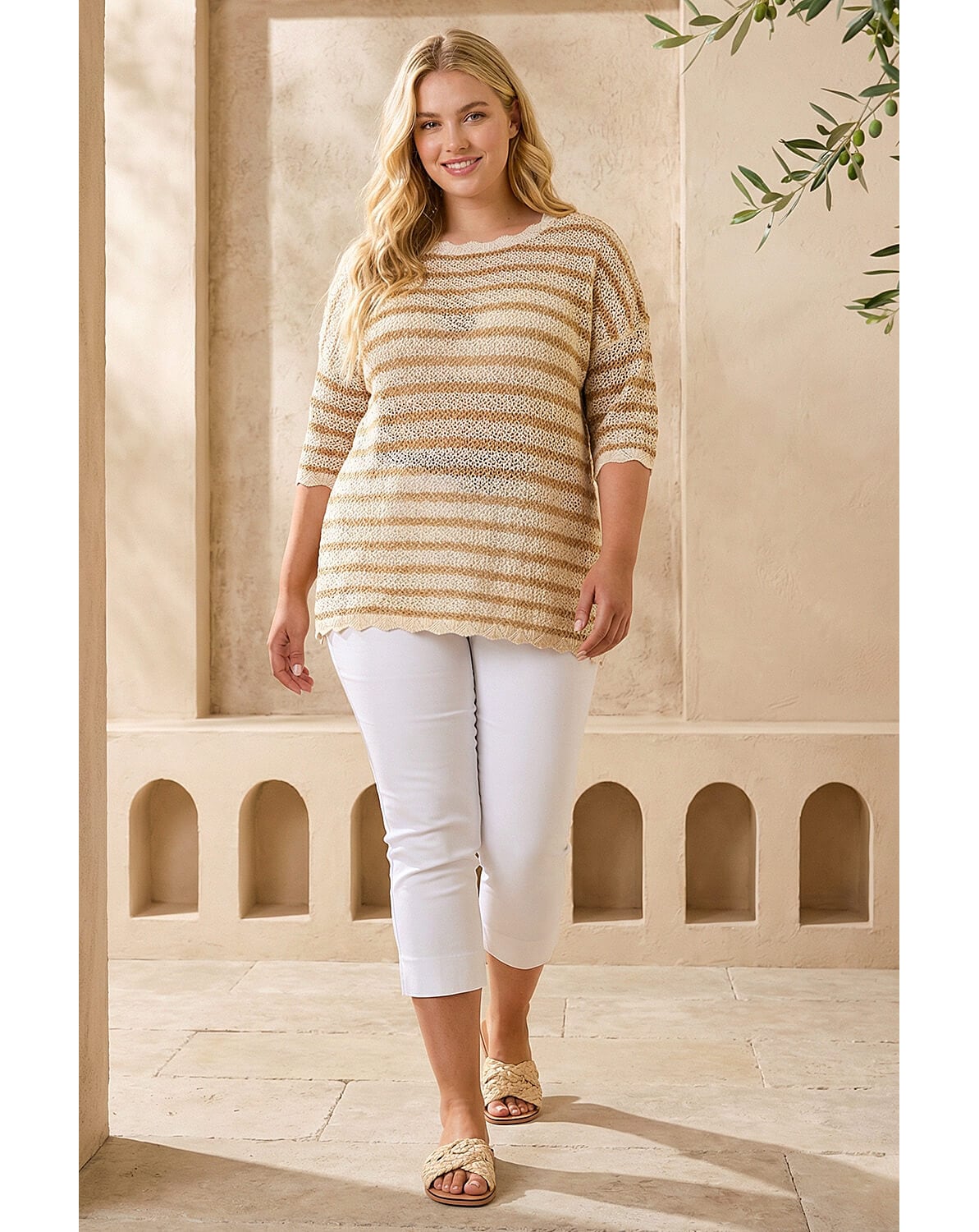 Roman Curve Scallop Hem Stripe Knit