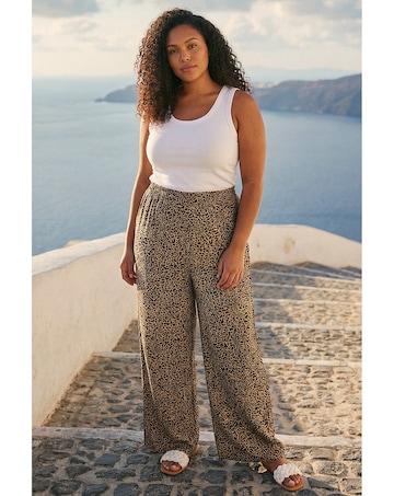 Roman Curve Textured Animal Trousers