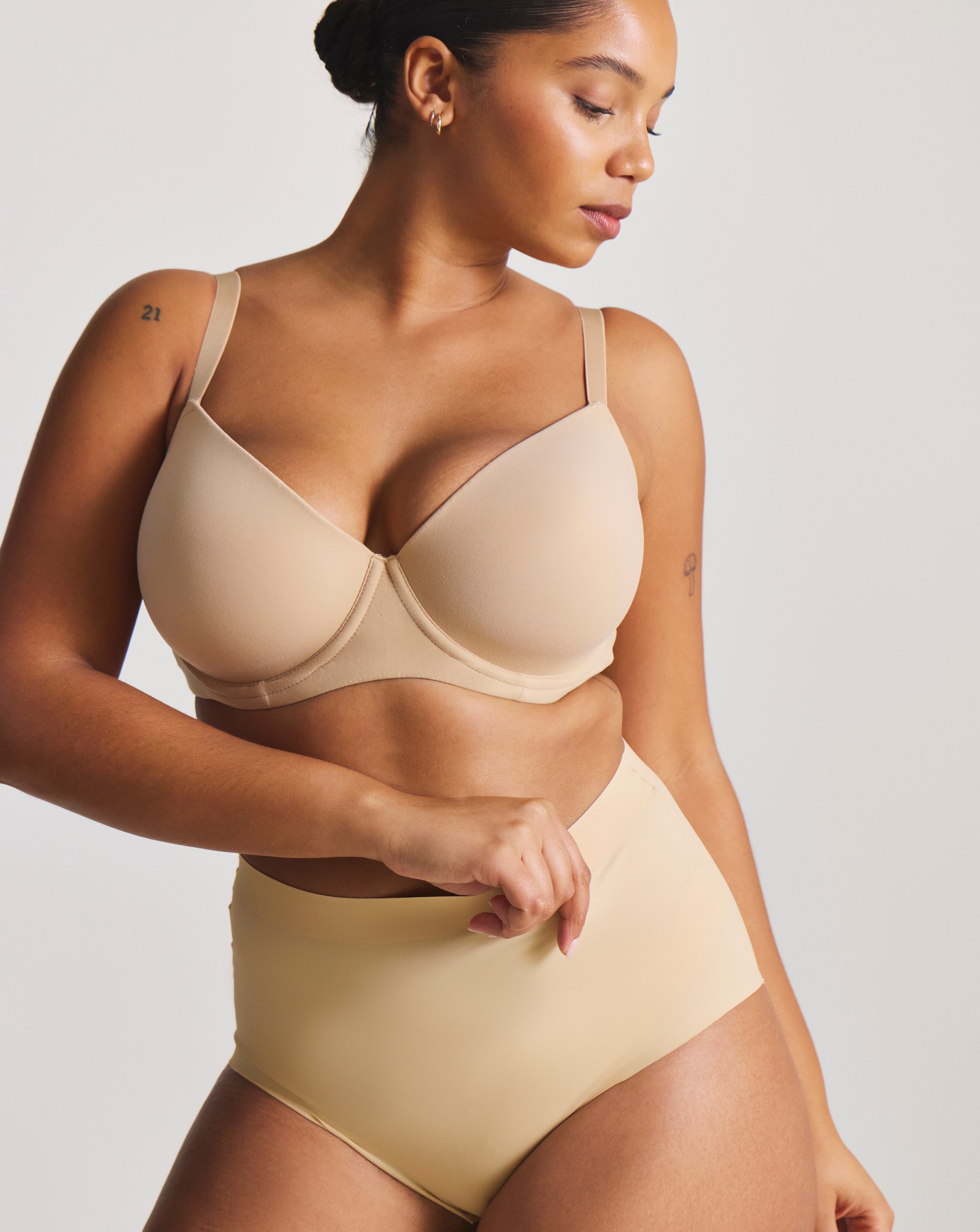 New In - Magic Bodyfashion Shaping Brief Latte