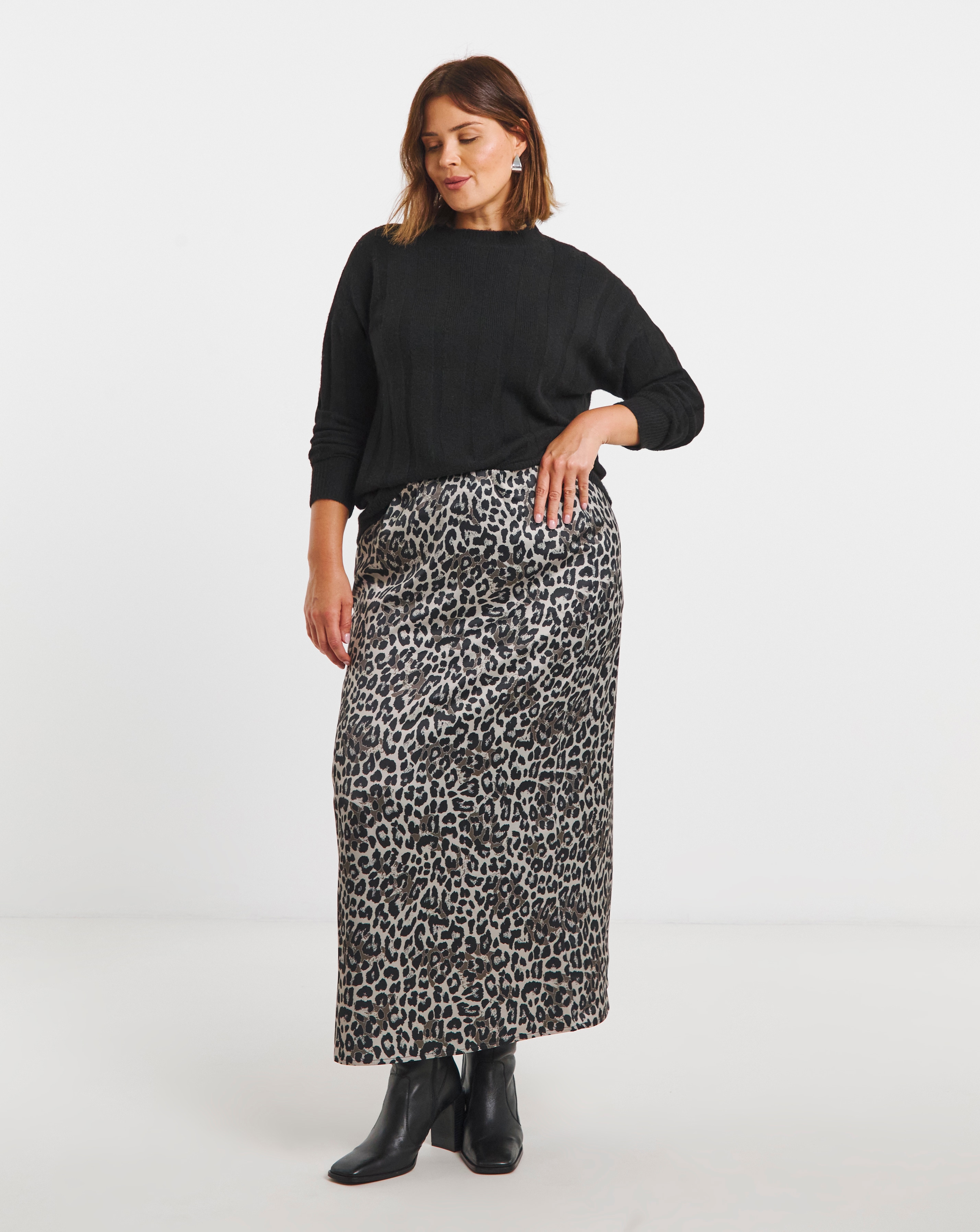 New In - Print Satin Maxi Skirt