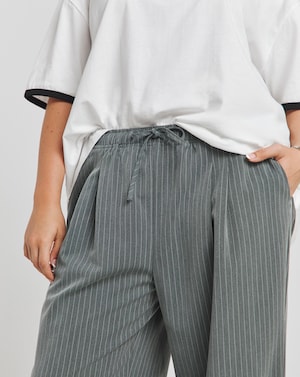 Drawcord Waist Wide Leg Trousers - Image 4