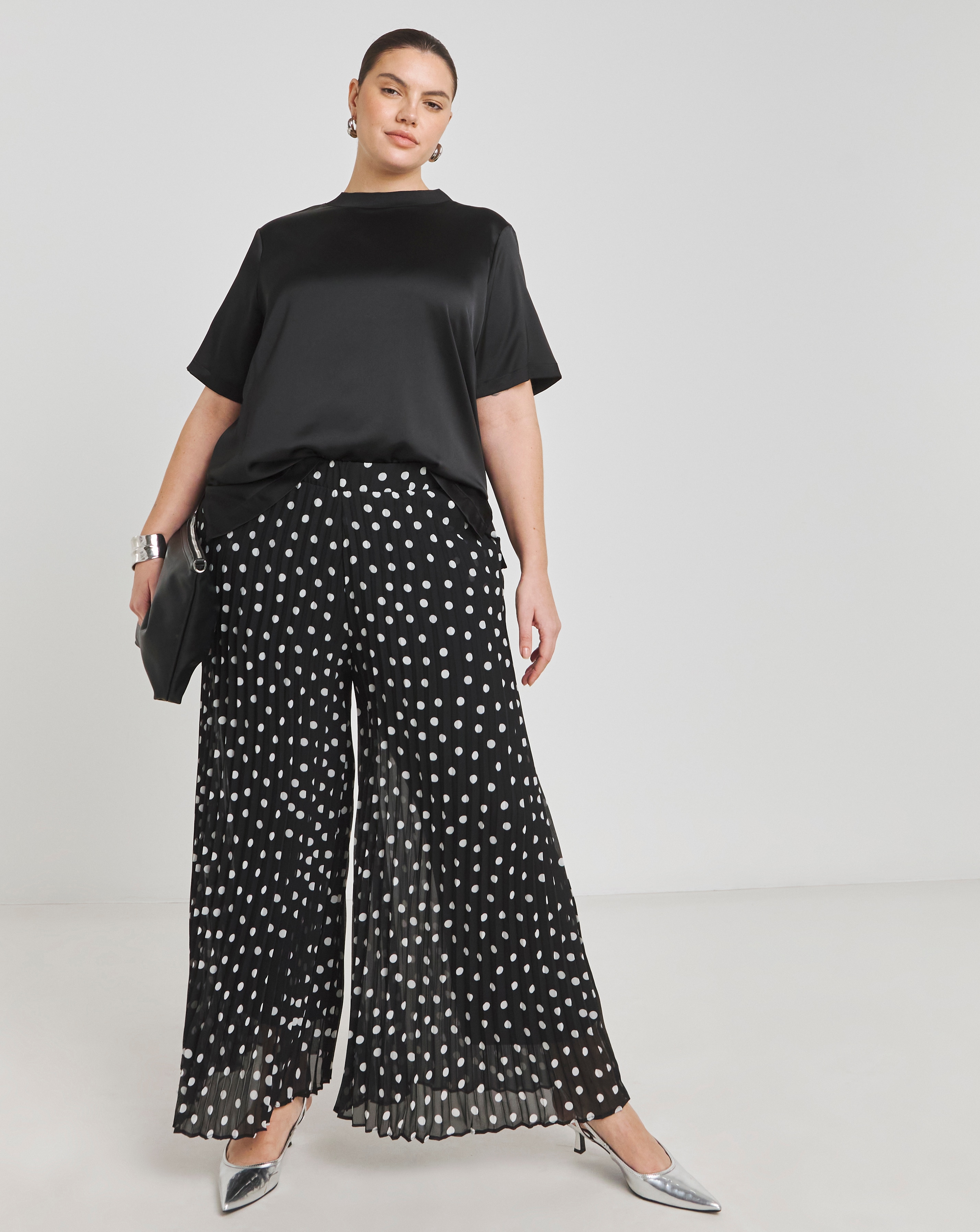 Pleated Wide Leg Trousers
