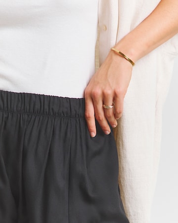 Black Woven Flippy Shorts