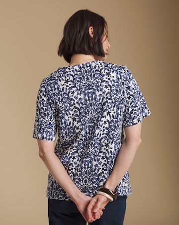 Julipa Petite Cotton Printed V-Neck T-Shirt