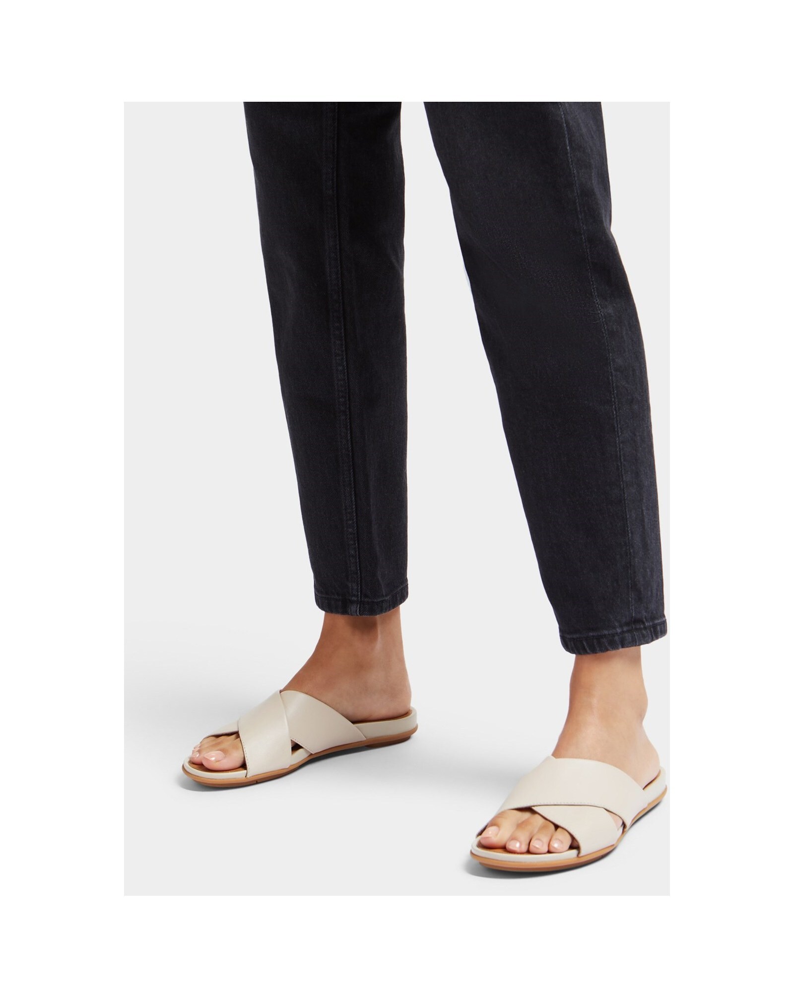 Fitflop Gracie Slides | Simply Be
