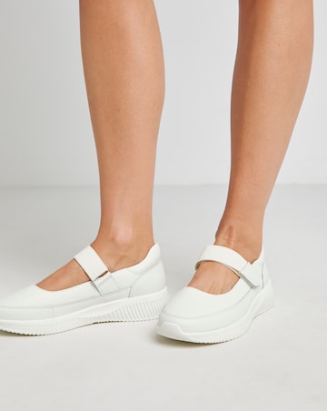 Heavenly Soles Gwen Touch and Close Bar Trainer - Wide Fit (E)