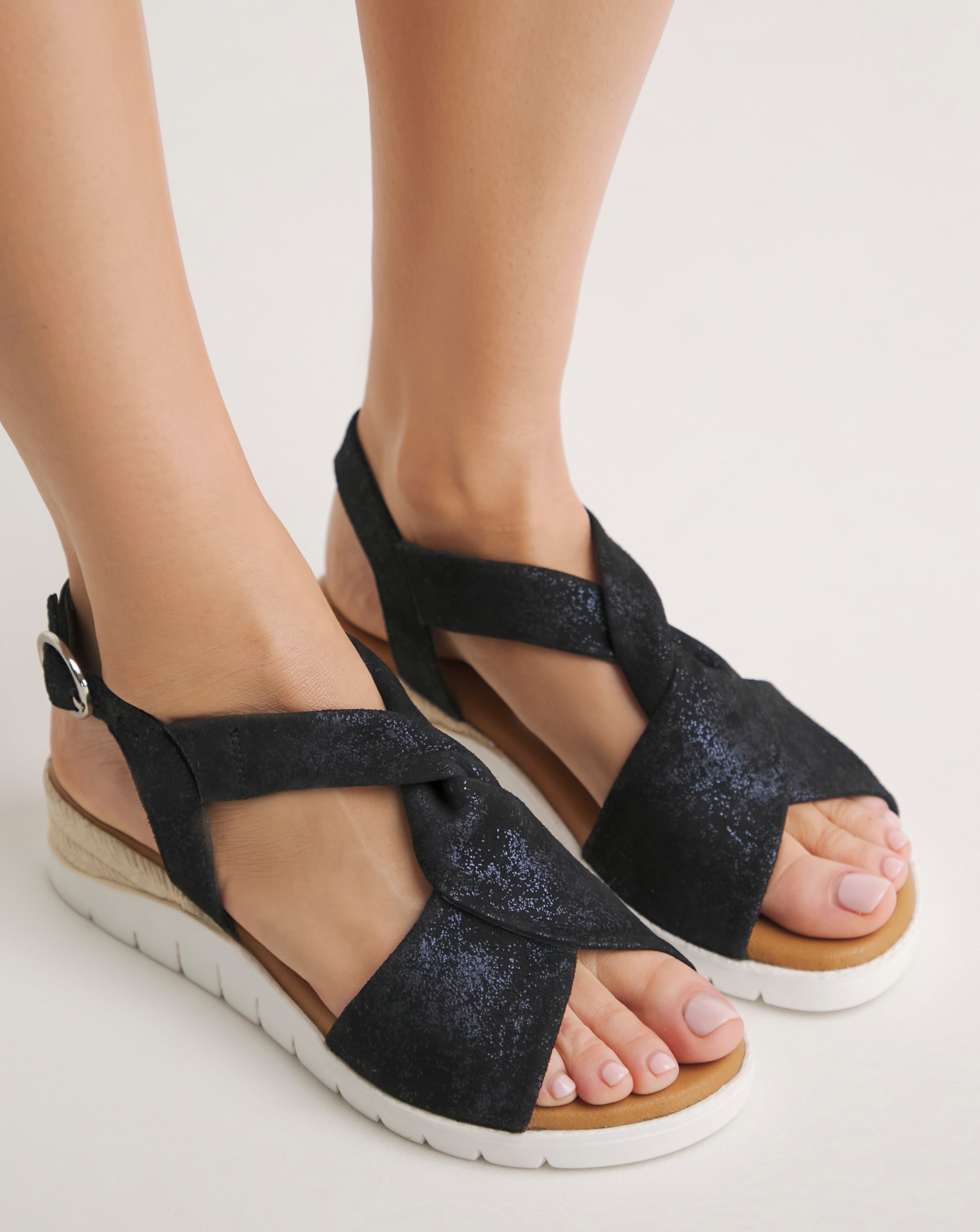 Leather Crossover Sandal E Fit