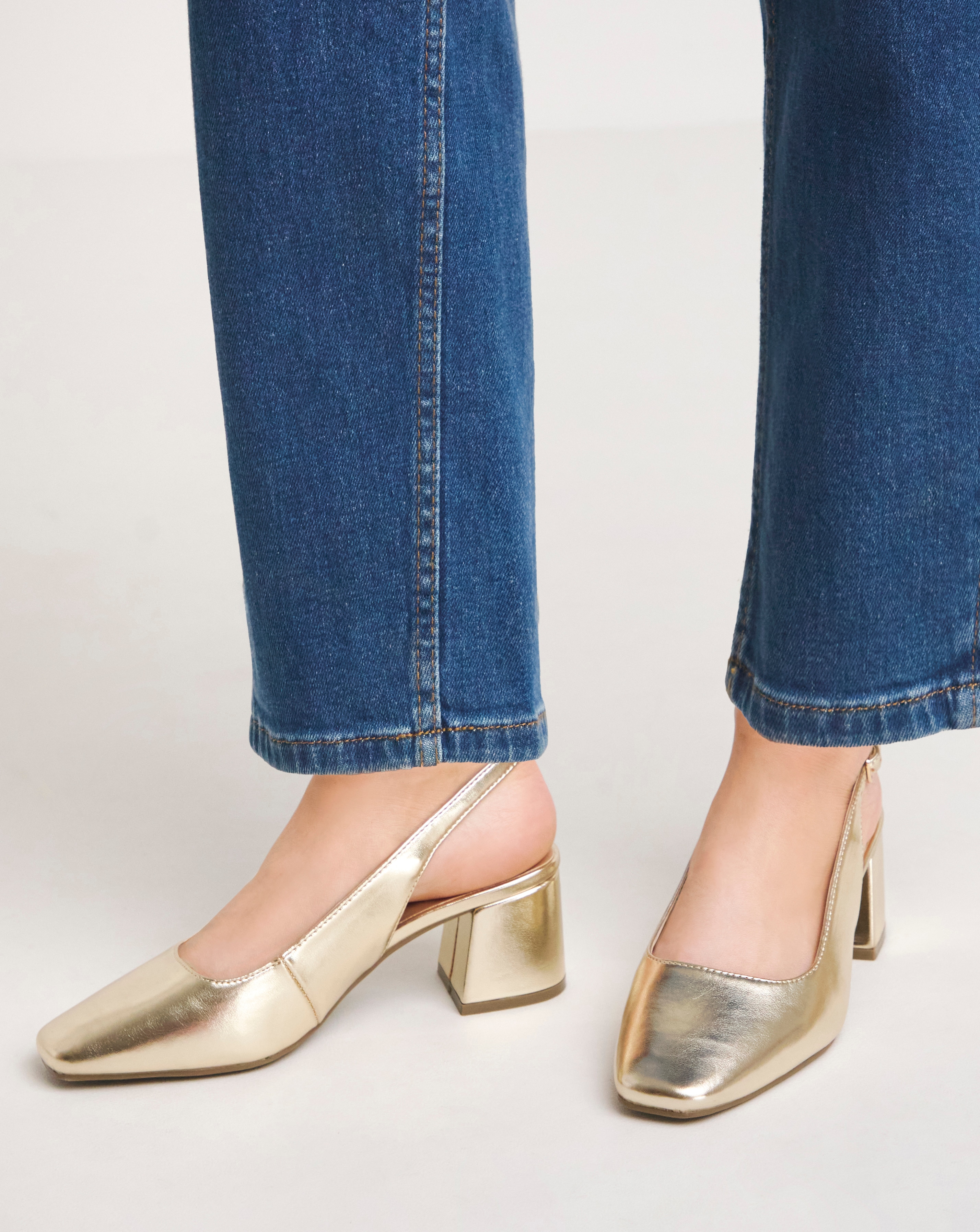 Block Heel Slingback Shoe EEE Fit