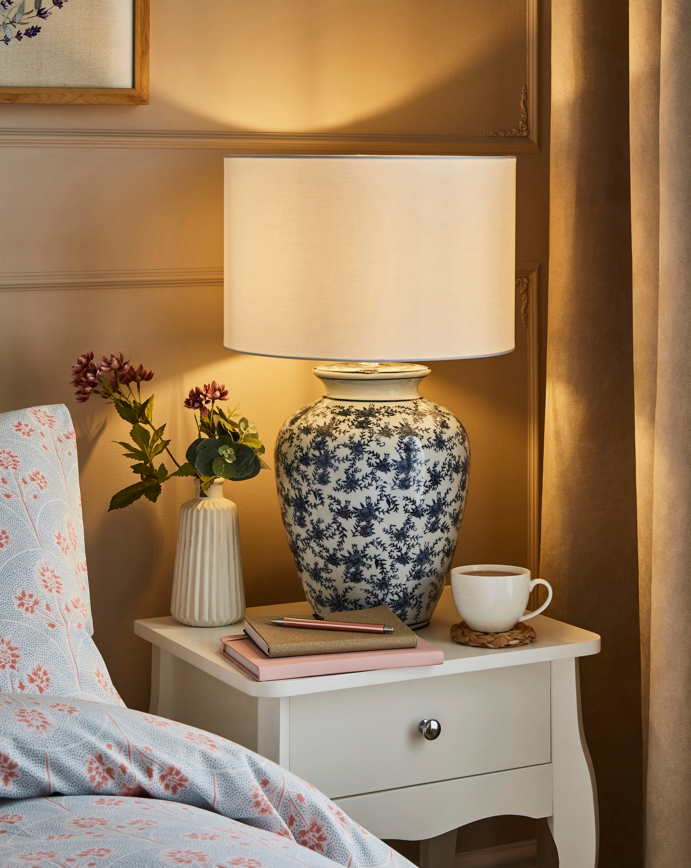 New In - Julipa Ceramic Floral Lamp