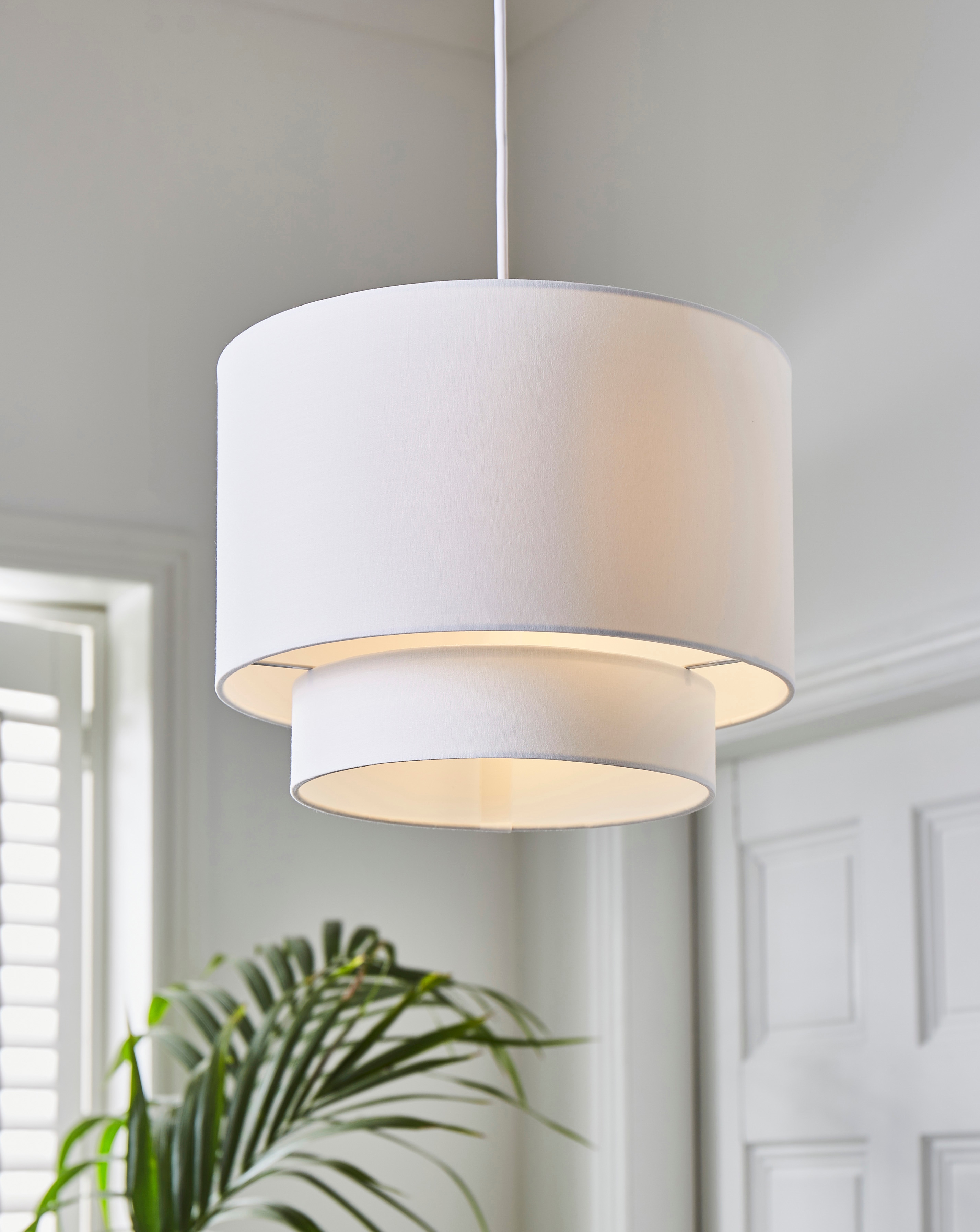 New In - Two Tier Shade 30cm