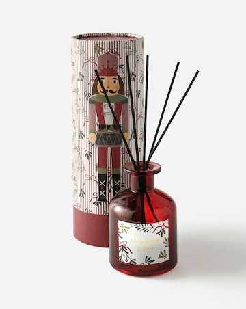 Merry Berries & Bows Reed Nutcracker Diffuser 200ml