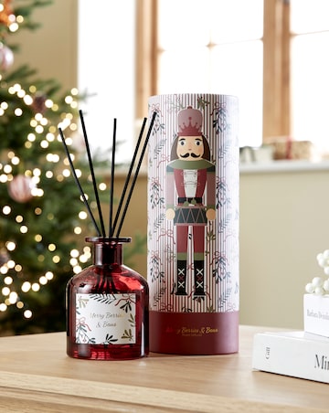 Merry Berries & Bows Reed Nutcracker Diffuser 200ml