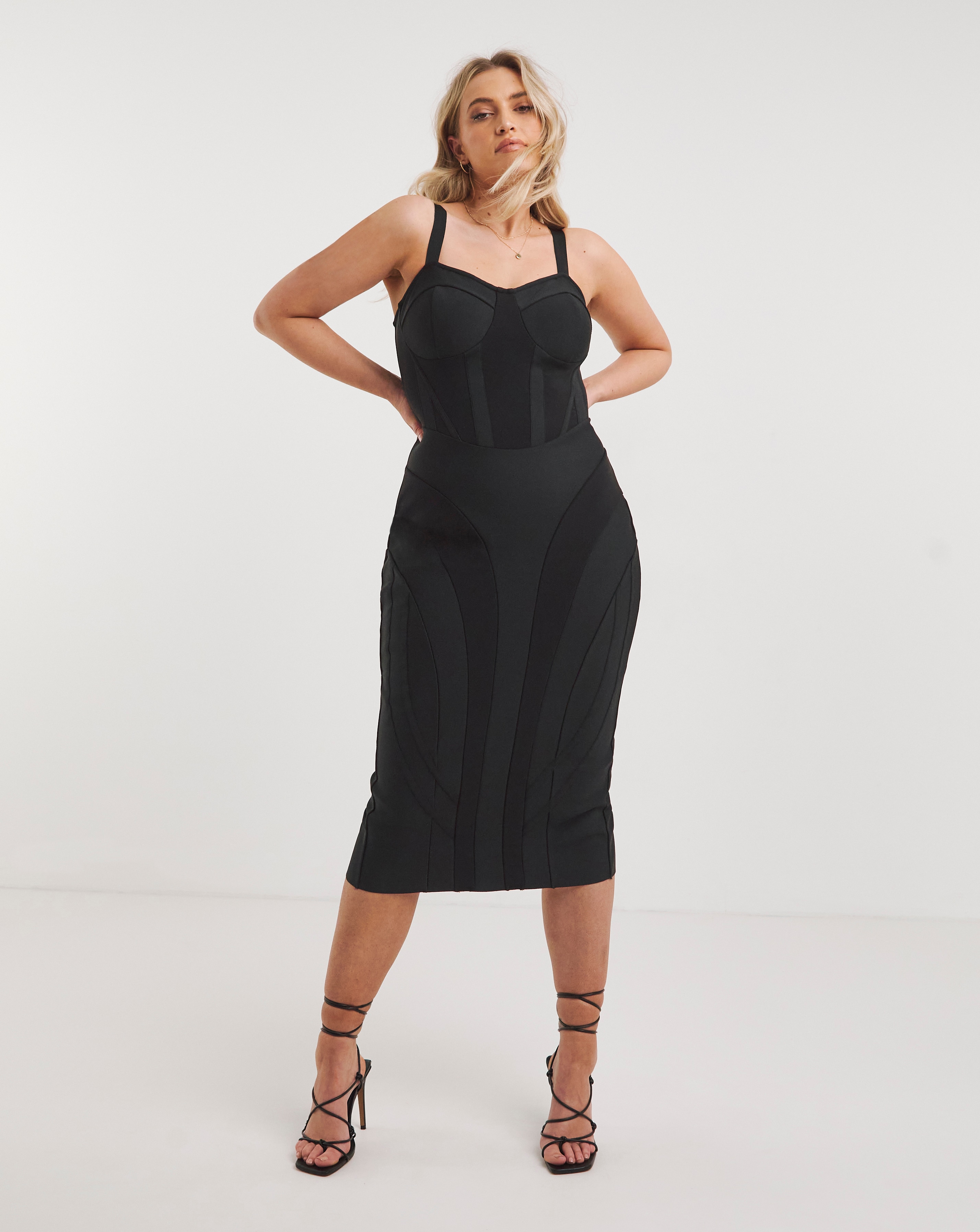 Simply Be - Women's Contouring Mesh Panel Bandage Midi - Size 26 - Black - 91% Polyester 9% Elastane