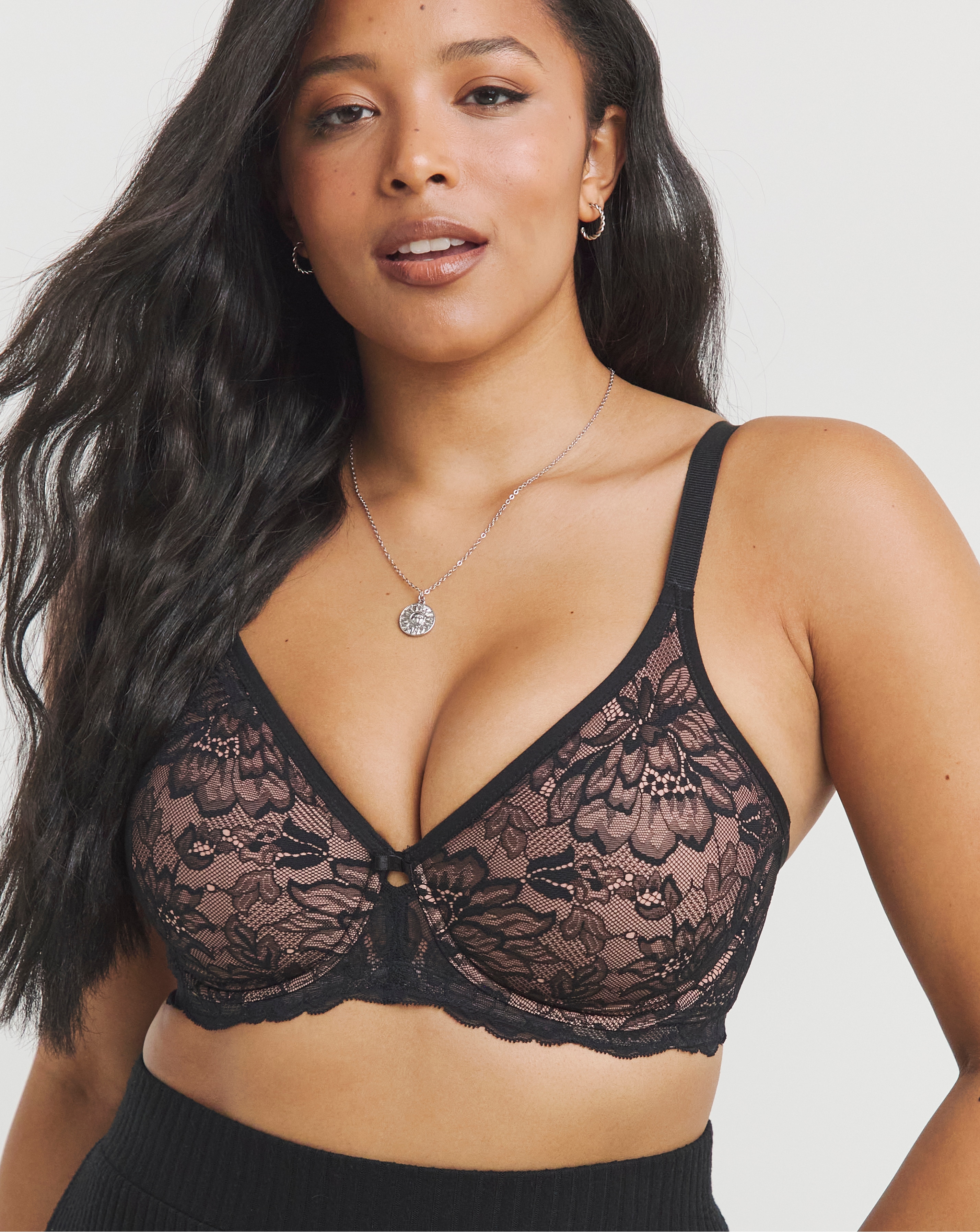 Triumph Amourette Charm Minimiser In Black | UK Size 32B Women's
