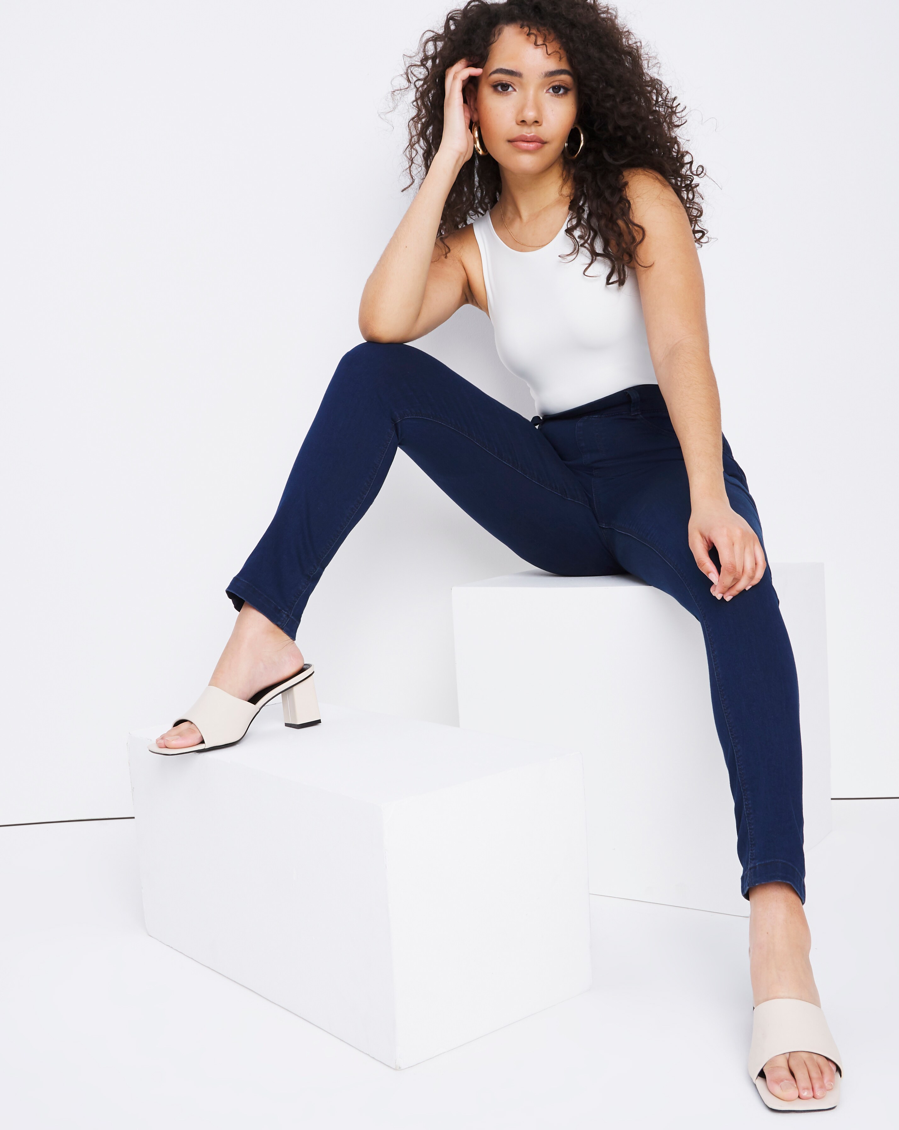 Bella Indigo Pull On Slim Leg Jeggings 
