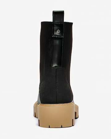 Only Betty Chunky Chelsea Boot Standard Fit
