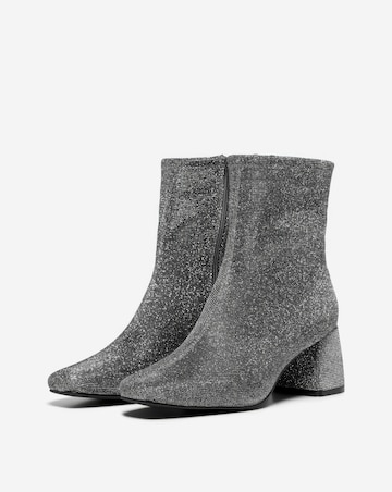 Only Brielle Block Heel Boot Standard Fit