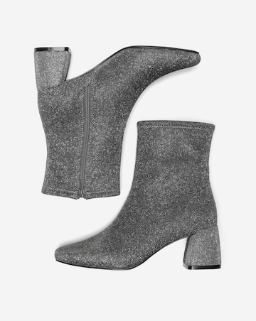 Only Brielle Block Heel Boot Standard Fit