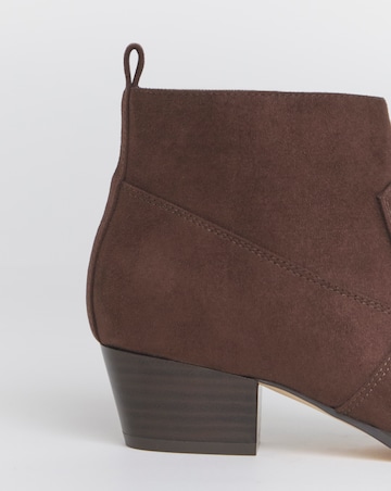 Ophelia Low Block Heel Ankle Western Boot - Wide Fit (E)