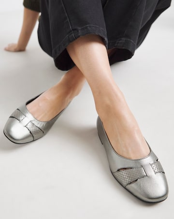 Heavenly Soles Genevieve Cut Out Detail Ballerinas - Wide Fit (E)