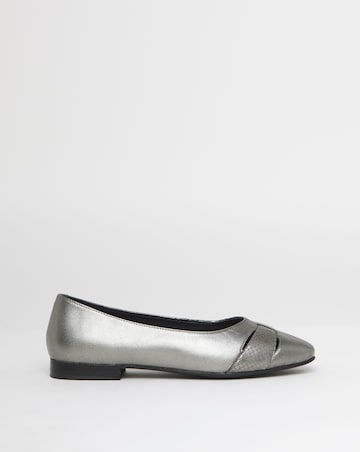 Heavenly Soles Genevieve Cut Out Detail Ballerinas - Wide Fit (E)