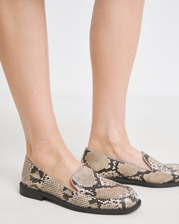 Lava Classic Slipper Cut Loafer - Extra Wide Fit (EEE)